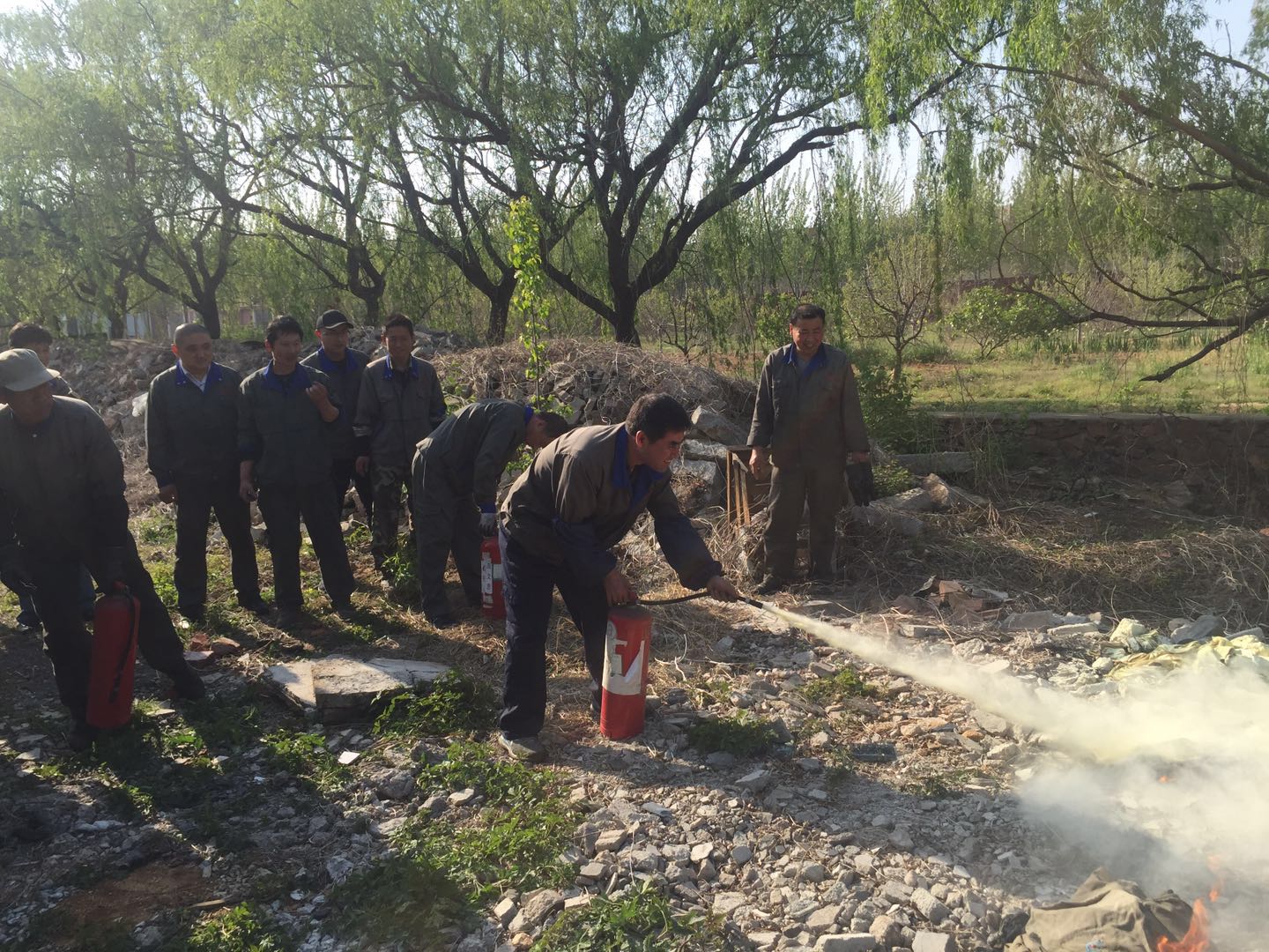 力久電機(jī)消防演練 力久電機(jī)消防演練