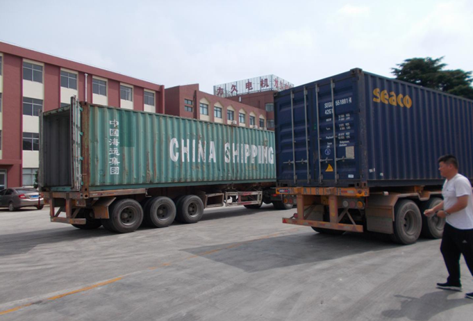 力久電機(jī)高價訂出口集裝箱 力久電機(jī)高價訂出口集裝箱